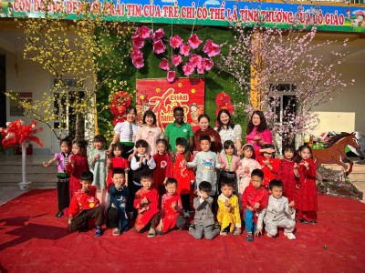 TRƯỜNG MẦM NON SƠN CA TỔ CHỨC THÀNH CÔNG CHƯƠNG TRÌNH MỪNG XUÂN BÍNH NGỌ NĂM 2026