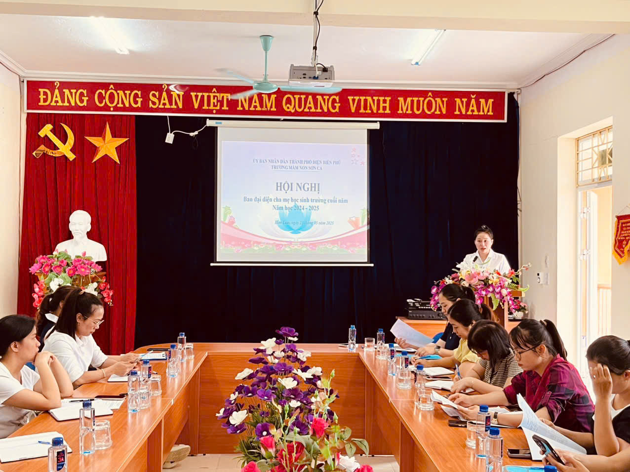 TRƯỜNG MẦM NON SƠN CA TỔ CHỨC HỌP PHỤ HUYNH CUỐI NĂM HỌC 2024–2025